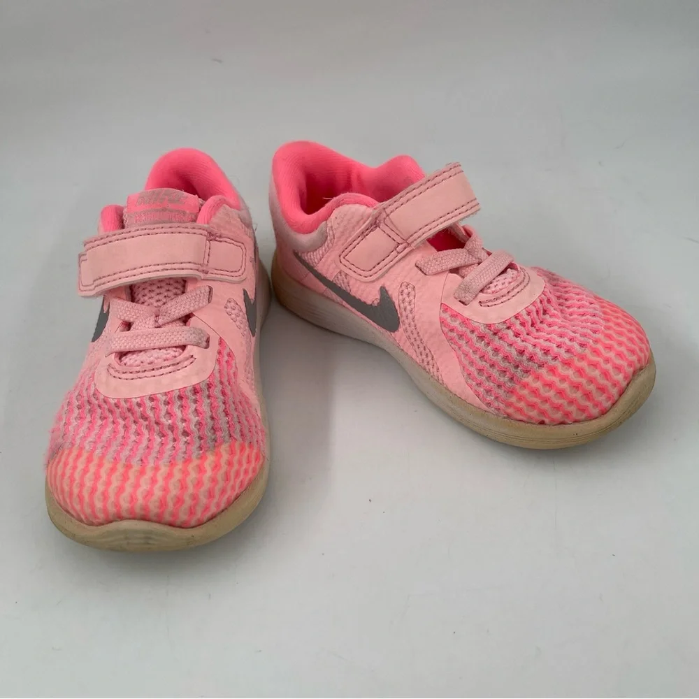 Nike Girl’s Revolution 4 - SZ 7C - Pink Hook & Loop Mesh Sneakers Shoes